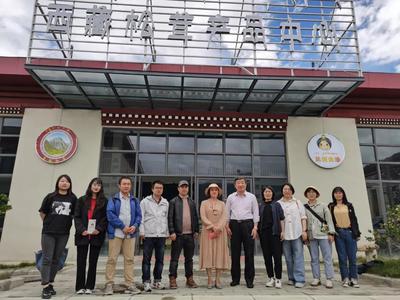 西藏林芝市企业携手各高校调研团助力林芝农牧民增收